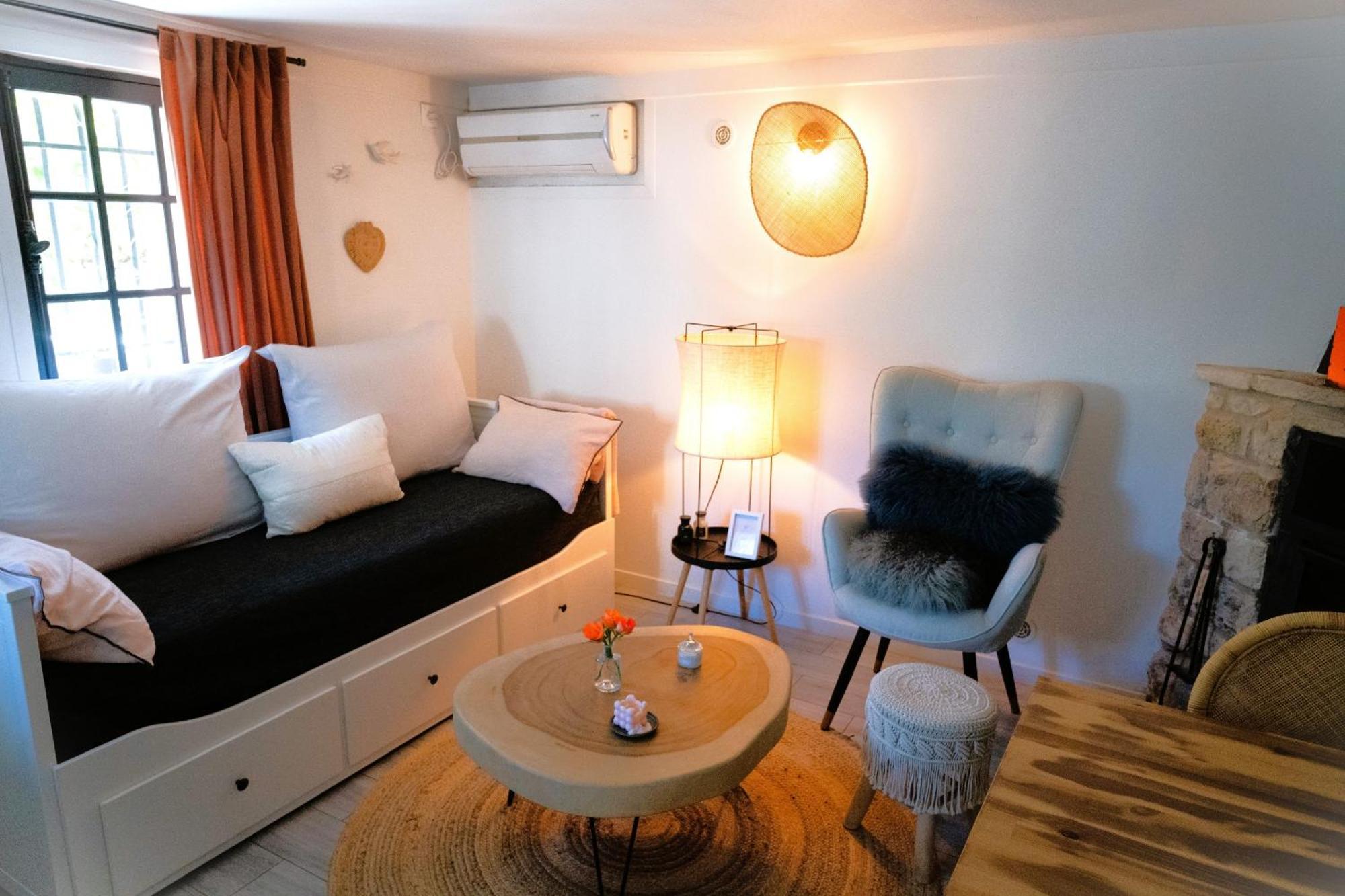 Domaine Les Deux Roches Apartment Le Bar-sur-Loup Room photo